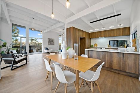 Photo of property in 3 Kathleen Street, Totara Vale, Auckland, 0627