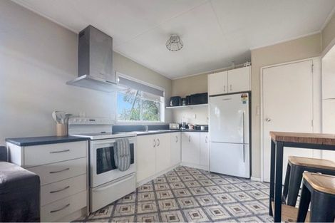 Photo of property in 8c Kupe Drive, Carterton, 5713