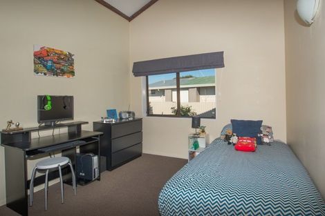 Photo of property in 17b Dover Road, St Andrews, Hamilton, 3200