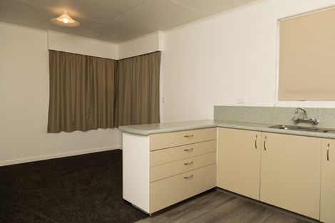 Photo of property in 16 Mayne Street, Waitara, 4320