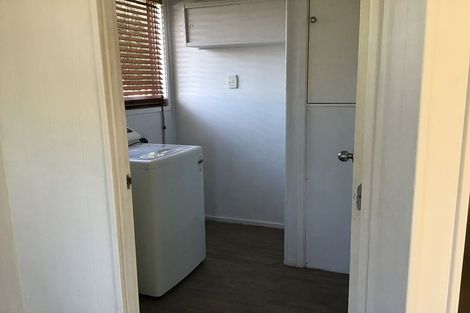 Photo of property in 14 Innismara Avenue, Wattle Downs, Auckland, 2103