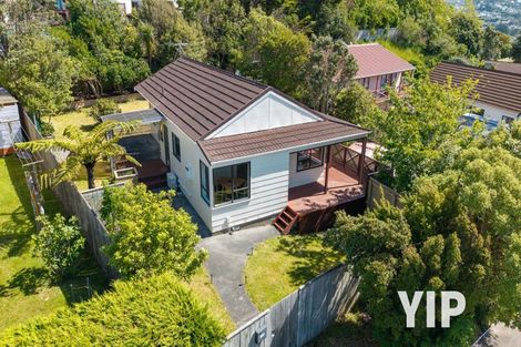 Photo of property in 30 Guadeloupe Crescent, Grenada Village, Wellington, 6037