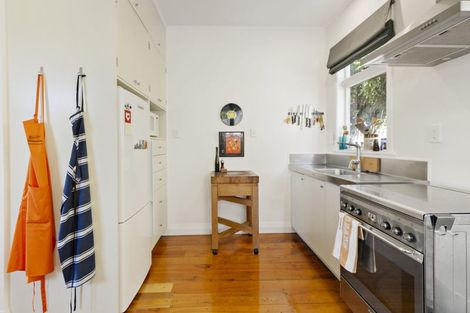 Photo of property in 27 Connaught Terrace, Brooklyn, Wellington, 6021
