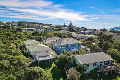 Photo of property in 12 Whenua View, Titahi Bay, Porirua, 5022