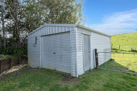 Photo of property in 307 Whananaki North Road, Opuawhanga, Hikurangi, 0181
