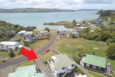 Photo of property in 11 Mariner Drive, Gulf Harbour, Whangaparaoa, 0930