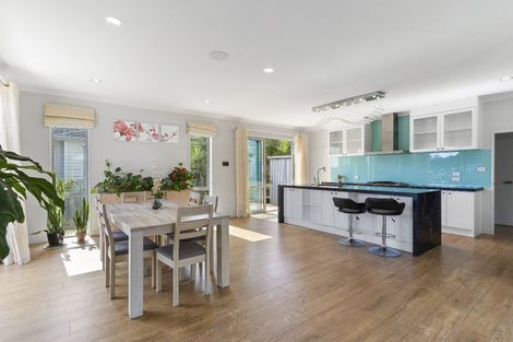 Photo of property in 7 Blewitt Court, Swanson, Auckland, 0614