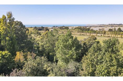 Photo of property in 27-35 Cambridge Street, Kensington, Timaru, 7910