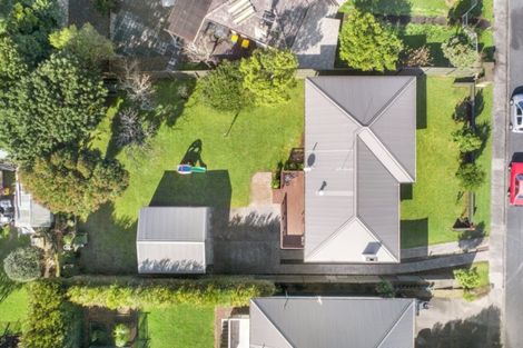 Photo of property in 39 Paragon Avenue, Beach Haven, Auckland, 0626