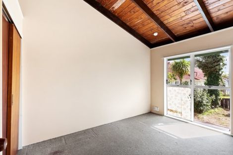 Photo of property in 3/23 Craigbank Avenue, New Lynn, Auckland, 0600