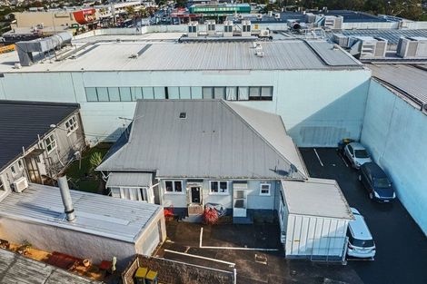 Photo of property in 9/27 Mokoia Road, Birkenhead, Auckland, 0626