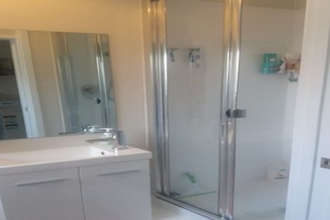 Photo of property in 1/59 Butley Drive, Farm Cove, Auckland, 2012