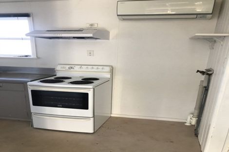 Photo of property in 2/3 Juniper Place, Burnside, Christchurch, 8053