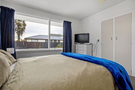 Photo of property in 19 Kathleen Crescent, Hornby, Christchurch, 8042