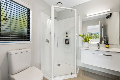 Photo of property in 74 Moncks Spur Road, Redcliffs, Christchurch, 8081