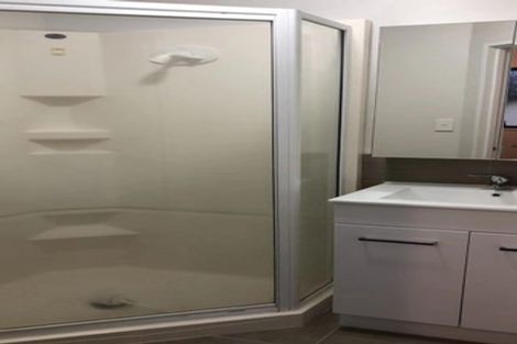 Photo of property in 2 Vine Street, Hillcrest, Hamilton, 3216