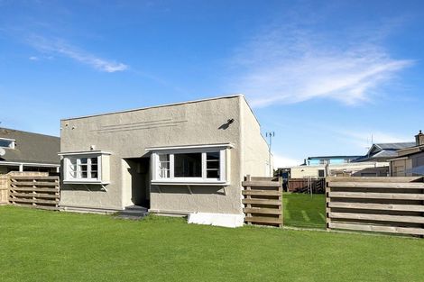 Photo of property in 304 Featherston Street, Palmerston North, 4410