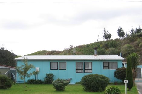 Photo of property in 23 Herrington Street, Foxton, 4814