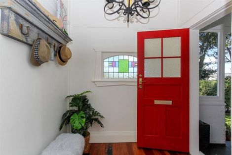 Photo of property in 18 David Street, Westown, New Plymouth, 4310