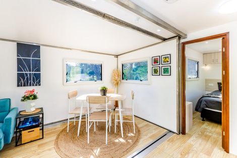 Photo of property in 22 Flaxmere Street, Waikanae Beach, Waikanae, 5036