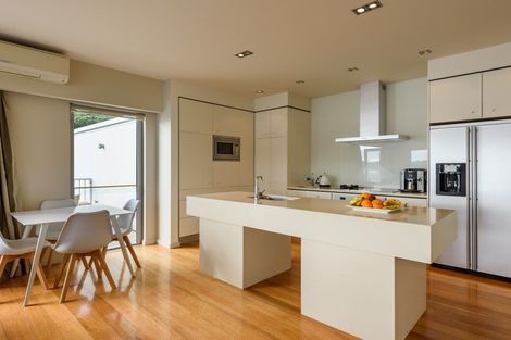 Photo of property in 22 Hay Street, Oriental Bay, Wellington, 6011