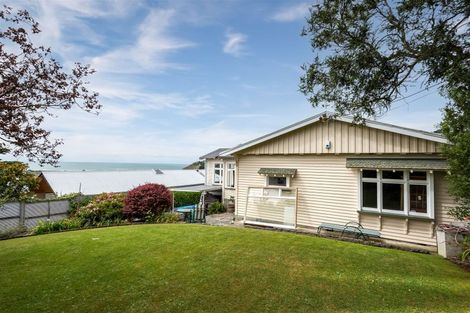Photo of property in 61 Moncks Spur Road, Redcliffs, Christchurch, 8081