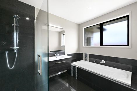 Photo of property in 43 Carlingford Rise, Dinsdale, Hamilton, 3204