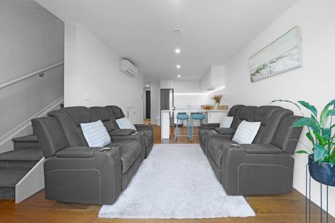 Photo of property in 4 Te Puketoka Lane, Mangere, Auckland, 2022