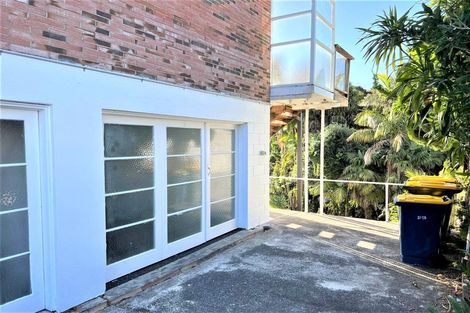 Photo of property in 3/18 Fowler Street, Northcote, Auckland, 0627