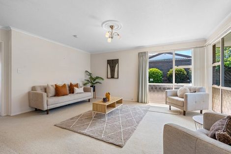 Photo of property in 12 Longford Court, Forest Lake, Hamilton, 3200