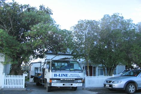 Photo of property in 111a Chaucer Road North, Hospital Hill, Napier, 4110