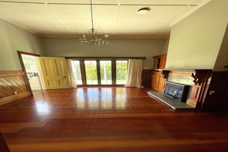 Photo of property in 76 Takapau Road, Tolaga Bay, 4077