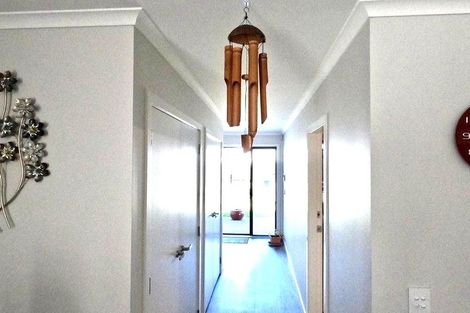 Photo of property in 14 Torea Place, Kenepuru, Porirua, 5022