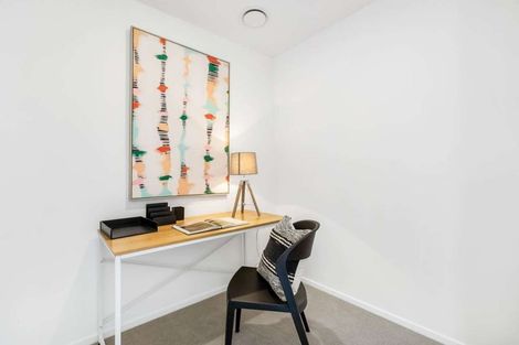 Photo of property in 60 Rauemi Way, Te Atatu South, Auckland, 0610