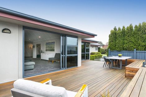 Photo of property in 1 Sunninghurst Drive, Fairfield, Dunedin, 9018