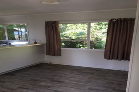 Photo of property in 1/23 Santiago Crescent, Unsworth Heights, Auckland, 0632