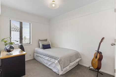 Photo of property in 22b Church Street, Northcote Point, Auckland, 0627