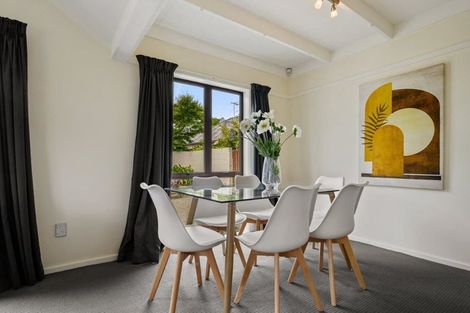 Photo of property in 2/7a Medbury Terrace, Fendalton, Christchurch, 8041