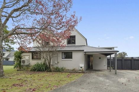 Photo of property in 5a Tapestry Grove, Silverstream, Upper Hutt, 5019
