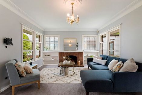 Photo of property in 31 Norwood Road, Bayswater, Auckland, 0622