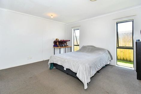 Photo of property in 9 Mark Edgar Place, Clendon Park, Auckland, 2103