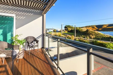 Photo of property in 2/101u Mana Esplanade, Paremata, Porirua, 5026