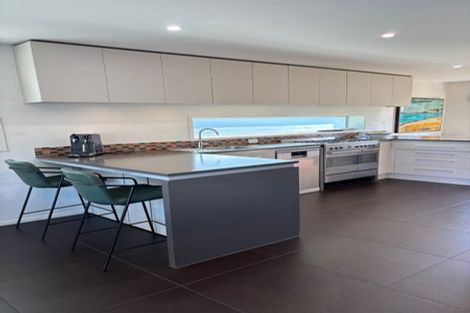 Photo of property in 242 Papamoa Beach Road, Papamoa Beach, Papamoa, 3118