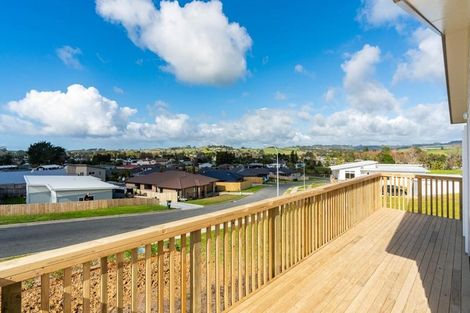 Photo of property in 1 Fantail Way, Mangawhai, 0505
