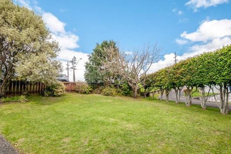 Photo of property in 2/2 Ellice Road, Totara Vale, Auckland, 0629