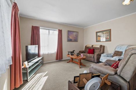 Photo of property in 2/1 Nelson Street, Papakura, 2110