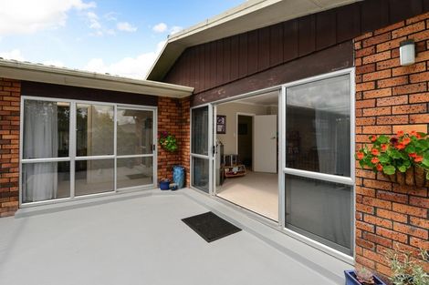 Photo of property in 12 Patrick Place, Fitzroy, Hamilton, 3206