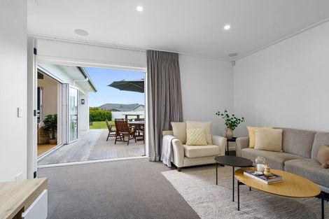 Photo of property in 12 Mike Smith Drive, Cambridge, 3434