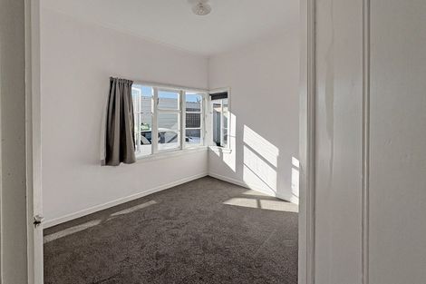 Photo of property in 232 Grey Street, Palmerston North, 4414