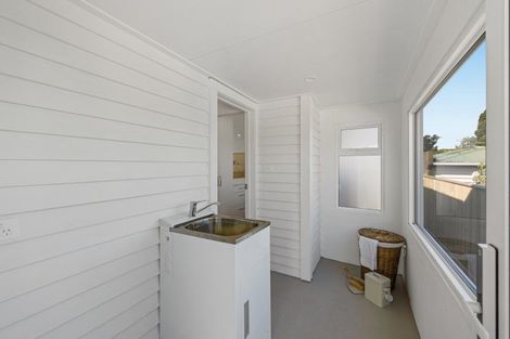 Photo of property in 160 South Road, Spotswood, New Plymouth, 4310